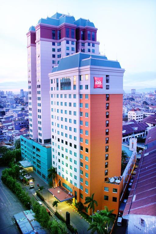 Отель Ibis Mangga Dua Джакарта Экстерьер фото